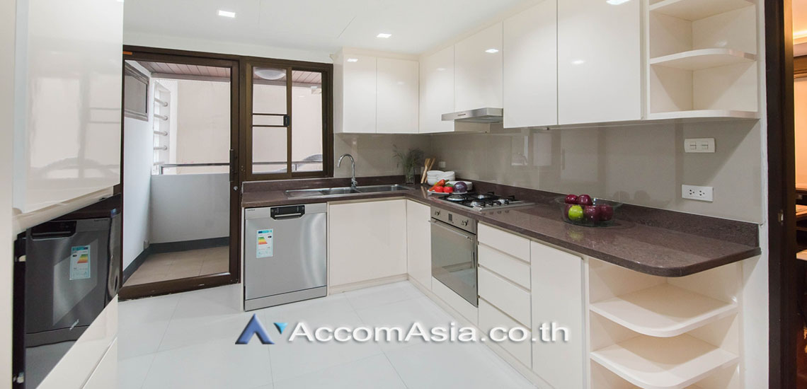  1  3 br Apartment For Rent in Sukhumvit ,Bangkok MRT Sukhumvit - BTS Asok at Warm Family Atmosphere 1418721