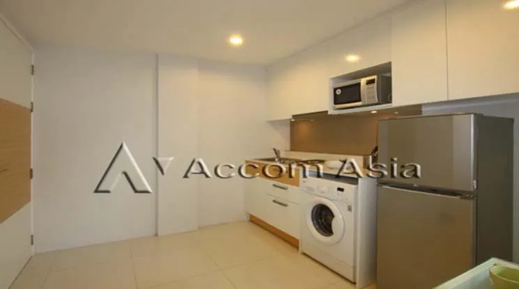 unit 2 Bedrooms  Apartment For Rent in Sathorn, Bangkok  near BTS Chong Nonsi (1418898)