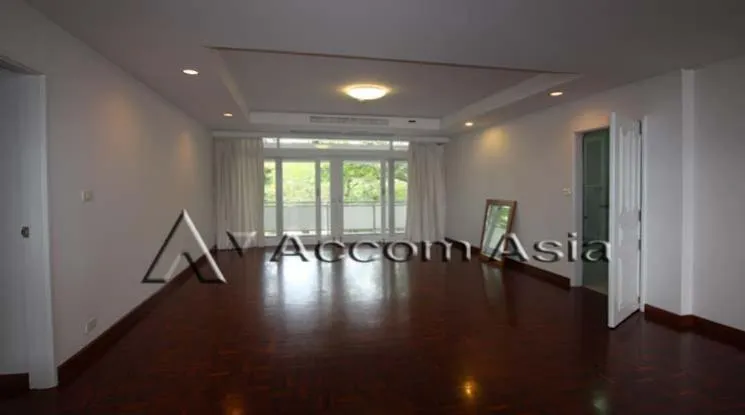 unit 3 Bedrooms  Apartment For Rent in Sathorn, Bangkok  near BTS Chong Nonsi (1418907)