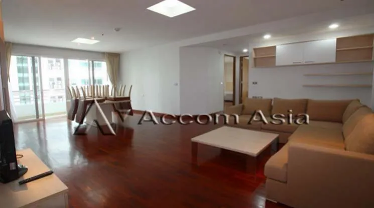 unit 2 Bedrooms  Apartment For Rent in Sukhumvit, Bangkok  near BTS Phrom Phong (1418964)