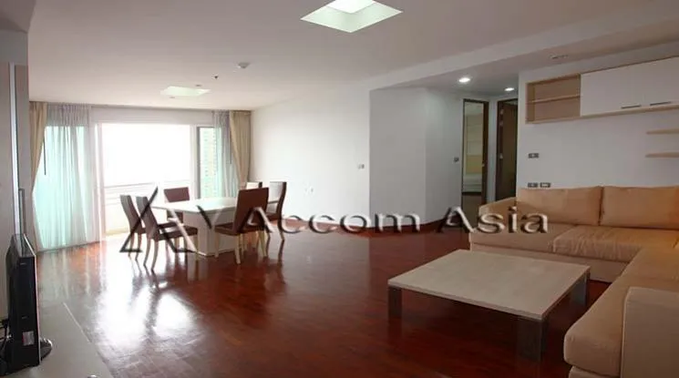 unit 2 Bedrooms  Apartment For Rent in Sukhumvit, Bangkok  near BTS Phrom Phong (1418965)
