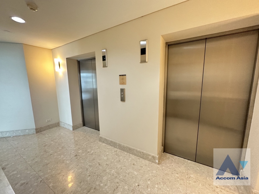 13  3 br Condominium For Rent in Ploenchit ,Bangkok BTS Chitlom at The Park Chidlom 1519060