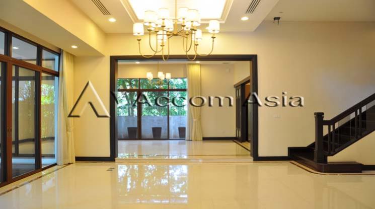 12  4 br House For Rent in Sukhumvit ,Bangkok BTS Asok - MRT Sukhumvit at House with pool Exclusive compound 1819116