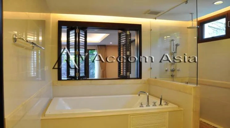 28  4 br House For Rent in Sukhumvit ,Bangkok BTS Asok - MRT Sukhumvit at House with pool Exclusive compound 1819116