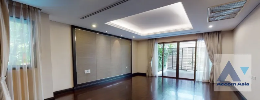 20  4 br House for rent and sale in Sukhumvit ,Bangkok BTS Asok - MRT Sukhumvit at House with pool Exclusive compound 1819116