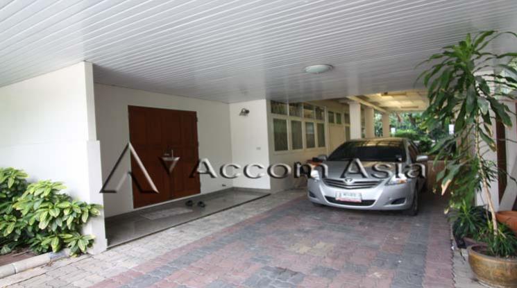  1  3 br House for rent and sale in Sukhumvit ,Bangkok BTS Ekkamai 90301