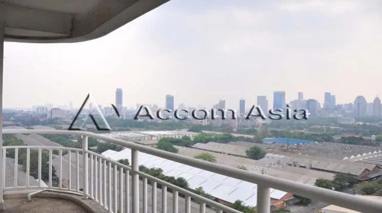  1  2 br Condominium For Rent in Sukhumvit ,Bangkok BTS Nana at Lake Green 1519164