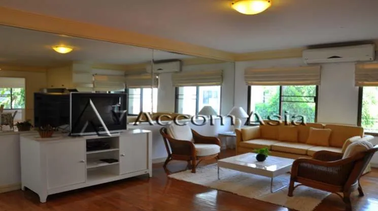 unit 2 Bedrooms  Condominium For Rent in Sukhumvit, Bangkok  near BTS Nana (1519231)