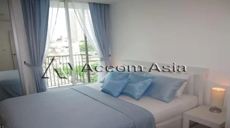 unit 2 Bedrooms  Condominium For Rent in Charoen Nakhon, Bangkok  (1519338)