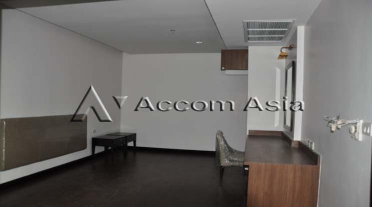 7  3 br Apartment For Rent in Sukhumvit ,Bangkok BTS Ekkamai at High-Rise Living with a Large Balcony Apartment in Ekkamai 1419349