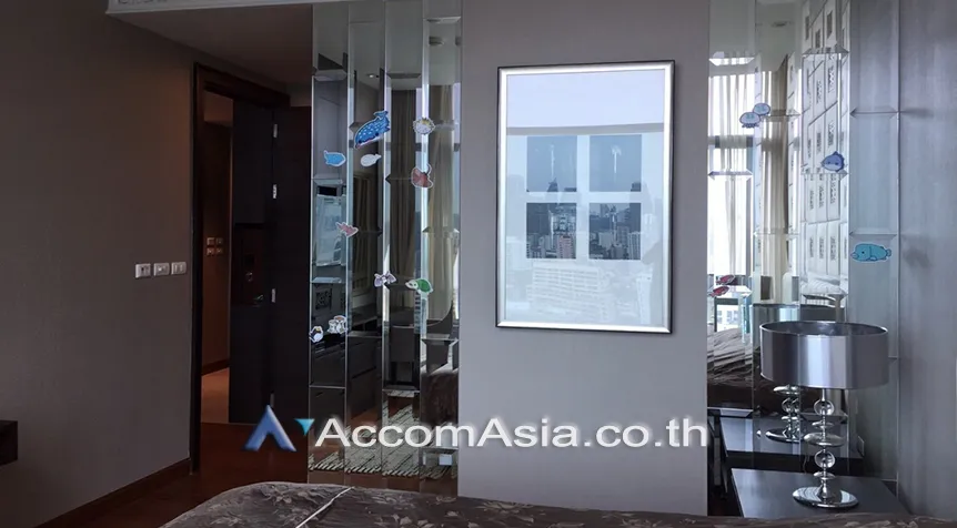 unit 1 Bedroom  Condominium For Rent & Sale in Ploenchit, Bangkok  near BTS Ploenchit (1519364)