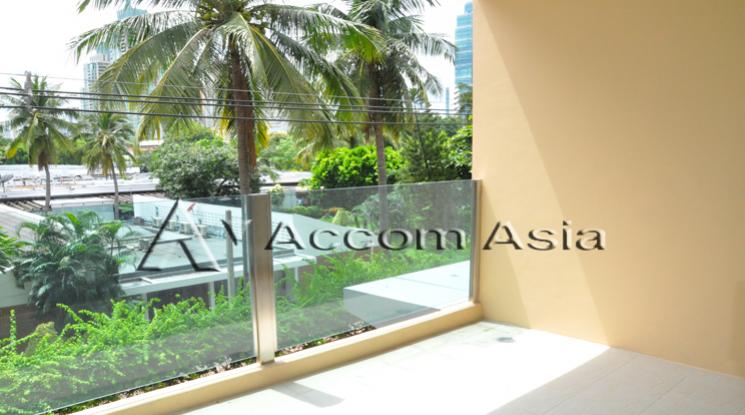 5  2 br Condominium For Rent in Ploenchit ,Bangkok BTS Ploenchit at O2 Hip 1519369