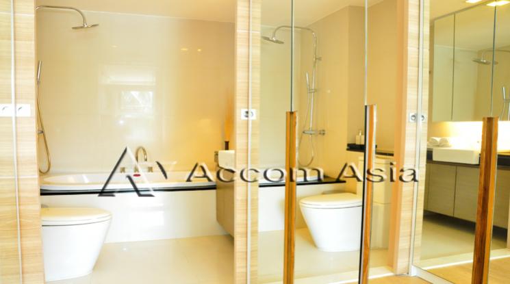 9  2 br Condominium For Rent in Ploenchit ,Bangkok BTS Ploenchit at O2 Hip 1519369