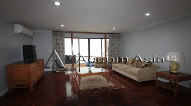 unit 2 Bedrooms  Apartment For Rent in Phaholyothin, Bangkok  near BTS Ari (1419381)