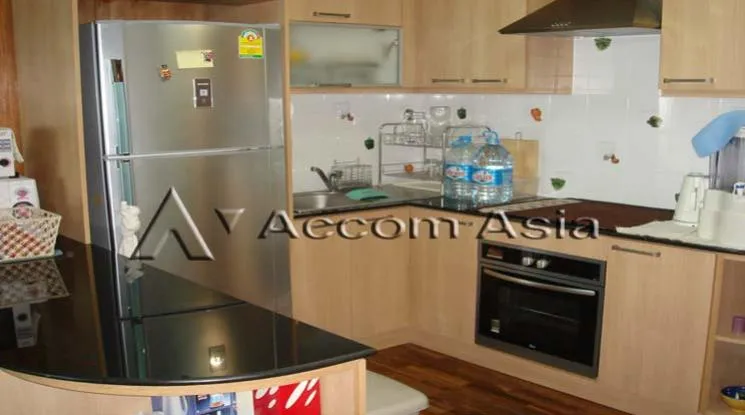 unit 1 Bedroom  Condominium For Rent in Charoen Nakhon, Bangkok  near BTS Krung Thon Buri (1519451)