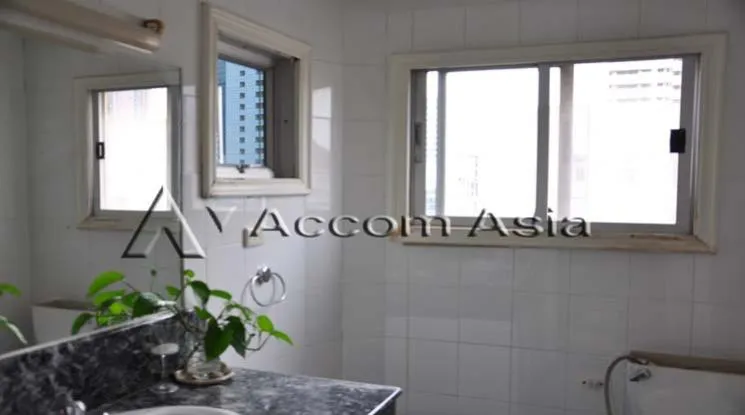 9  3 br Office Space For Rent in Phaholyothin ,Bangkok BTS Ari at Thirapol Building 1519467