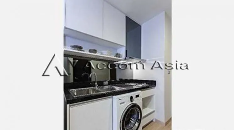 unit 1 Bedroom  Condominium For Rent in Sukhumvit, Bangkok  near BTS Phra khanong (1519484)