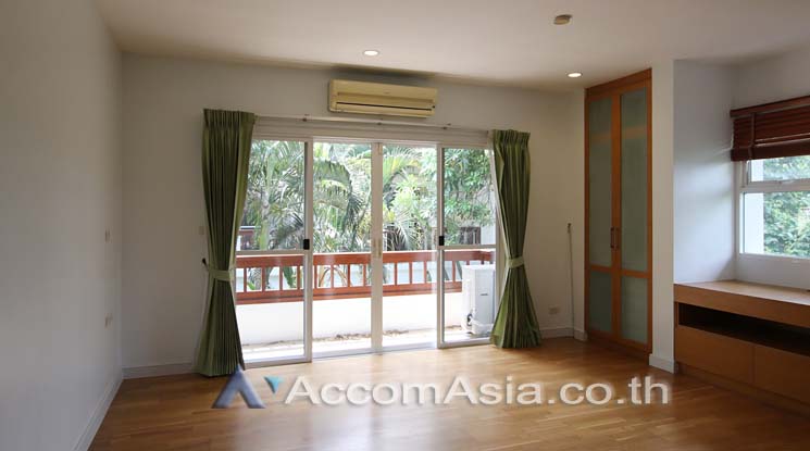 12  4 br House for rent and sale in Sukhumvit ,Bangkok BTS Thong Lo at Privacy and Peaceful 60039