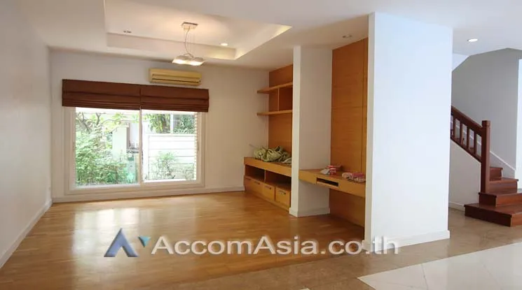 4  4 br House for rent and sale in Sukhumvit ,Bangkok BTS Thong Lo at Privacy and Peaceful 60039