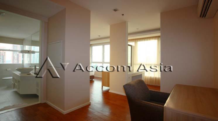 6  3 br Apartment For Rent in Sukhumvit ,Bangkok MRT Sukhumvit - BTS Asok at Serviced Apartment with Park view 1419518