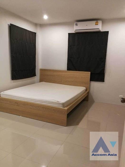 10  3 br House For Rent in Pattanakarn ,Bangkok BTS On Nut at Areena Garden 1819567