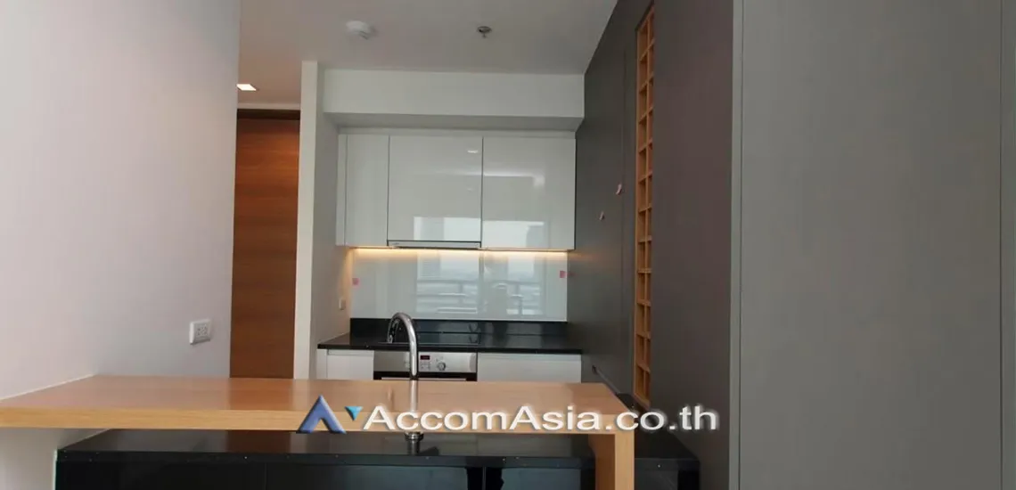 unitThe River Condominium