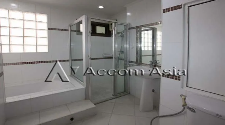 9  2 br Apartment For Rent in Sukhumvit ,Bangkok BTS Thong Lo at Low Rised Building 1519597