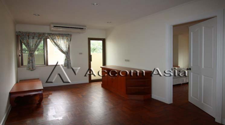  2  2 br Apartment For Rent in Sukhumvit ,Bangkok BTS Thong Lo at Low Rised Building 1419600