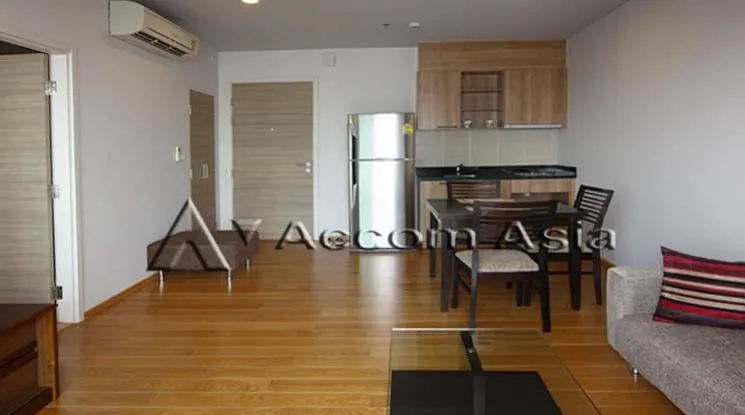 unit 1 Bedroom  Condominium For Rent in Charoen Nakhon, Bangkok  near BTS Wongwian Yai (1519669)