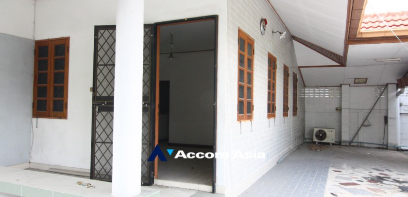 9  2 br House for rent and sale in Sukhumvit ,Bangkok BTS Ekkamai - BTS Phra khanong 2319691