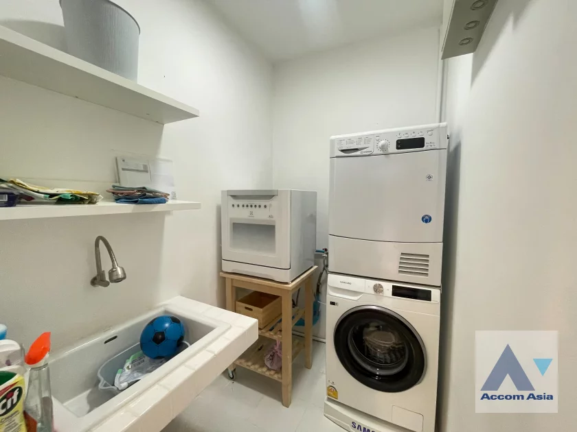 8  3 br Apartment For Rent in Sukhumvit ,Bangkok BTS Ekkamai at The Executive Residence 1419705