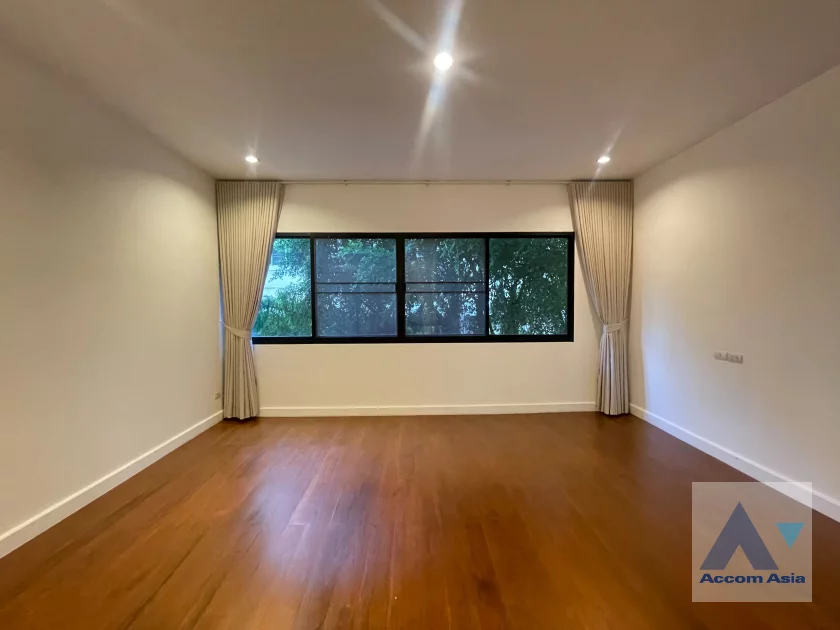 13  3 br Apartment For Rent in Sukhumvit ,Bangkok BTS Ekkamai at The Executive Residence 1419705