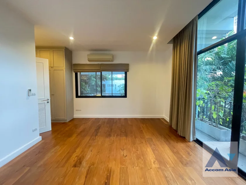 11  3 br Apartment For Rent in Sukhumvit ,Bangkok BTS Ekkamai at The Executive Residence 1419705