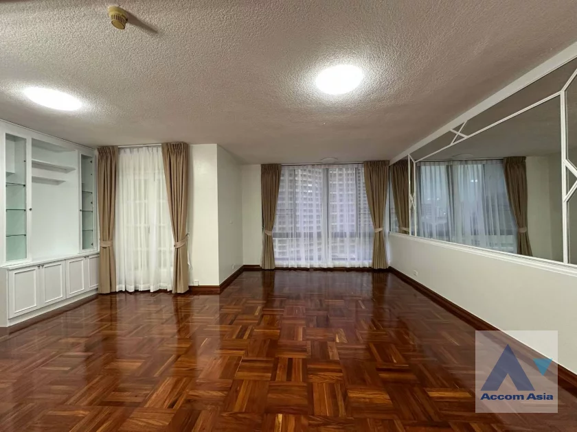 unitPet friendly |  3 Bedrooms  Apartment For Rent in Ploenchit, Bangkok  near BTS Chitlom (1419739)