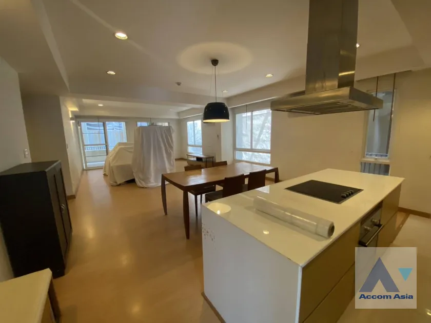 unit 2 Bedrooms  Apartment For Rent in Sukhumvit, Bangkok  near BTS Phrom Phong (1519914)
