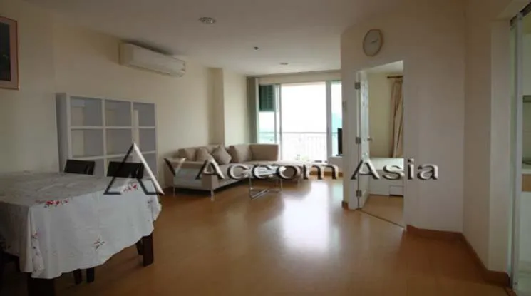 unit 2 Bedrooms  Condominium For Rent in Sukhumvit, Bangkok  near BTS Ekkamai (1520005)