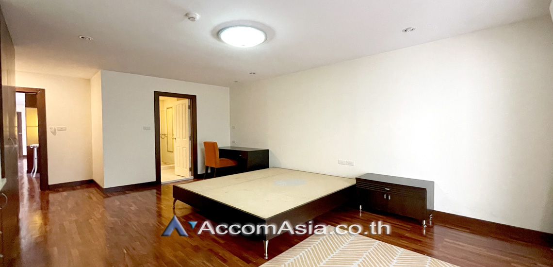 12  3 br Apartment For Rent in Sukhumvit ,Bangkok MRT Sukhumvit - BTS Asok at Easy to access BTS and MRT 1420037