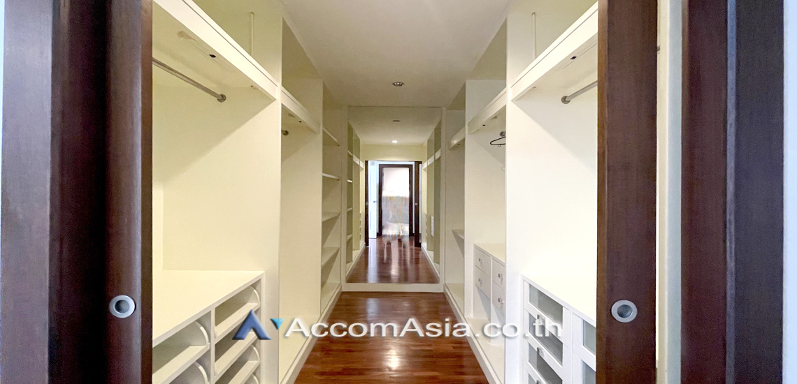 9  3 br Apartment For Rent in Sukhumvit ,Bangkok MRT Sukhumvit - BTS Asok at Easy to access BTS and MRT 1420037