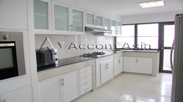 7  3 br Apartment For Rent in Sukhumvit ,Bangkok MRT Sukhumvit - BTS Asok at Family Apartment with Lake View 20779