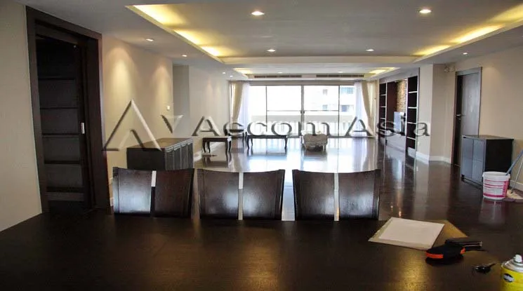  1  3 br Apartment For Rent in Sukhumvit ,Bangkok BTS Asok at Family Apartment with Lake View 20779
