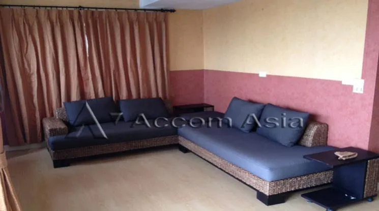 unit 1 Bedroom  Condominium For Sale in Sathorn, Bangkok  near BTS Chong Nonsi - BRT Thanon Chan (1520135)