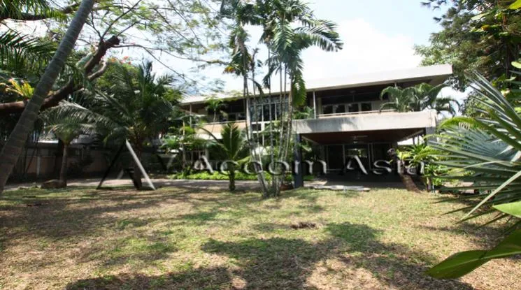 unitHome Office |  4 Bedrooms  House For Rent in Sukhumvit, Bangkok  near BTS Thong Lo (1720186)