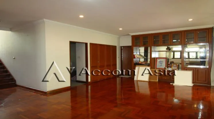  1  4 br House For Rent in Sukhumvit ,Bangkok BTS Thong Lo 1720186