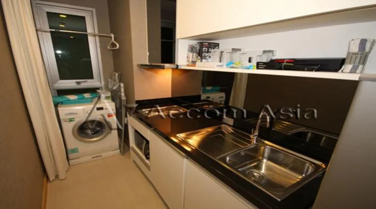 unit 1 Bedroom  Condominium For Rent in Sukhumvit, Bangkok  near BTS Phra khanong (1520217)
