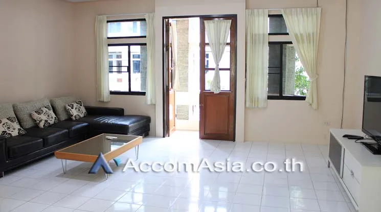 unitPet friendly |  3 Bedrooms  Townhouse For Rent in Sukhumvit, Bangkok  near BTS Phrom Phong (1820327)