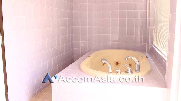 9  3 br Townhouse For Rent in Sukhumvit ,Bangkok BTS Phrom Phong at Chicha Castle 1820327