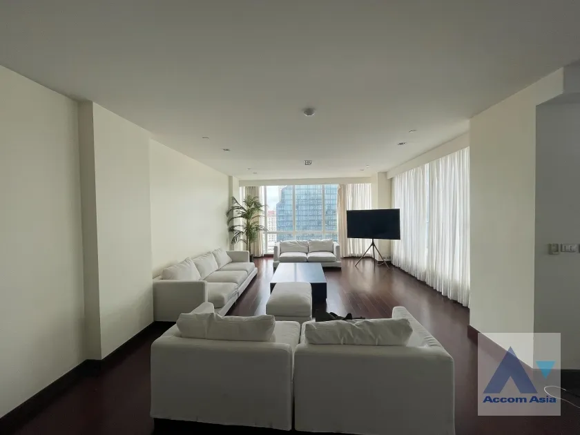 Huge Terrace, Private Swimming Pool, Duplex Condo, Pet friendly condominium for rent in Sukhumvit at Le Raffine Sukhumvit 31, Bangkok Code 1520383