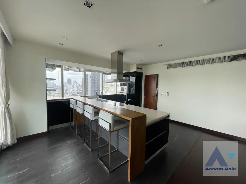 Huge Terrace, Private Swimming Pool, Duplex Condo, Pet friendly condominium for rent in Sukhumvit at Le Raffine Sukhumvit 31, Bangkok Code 1520383