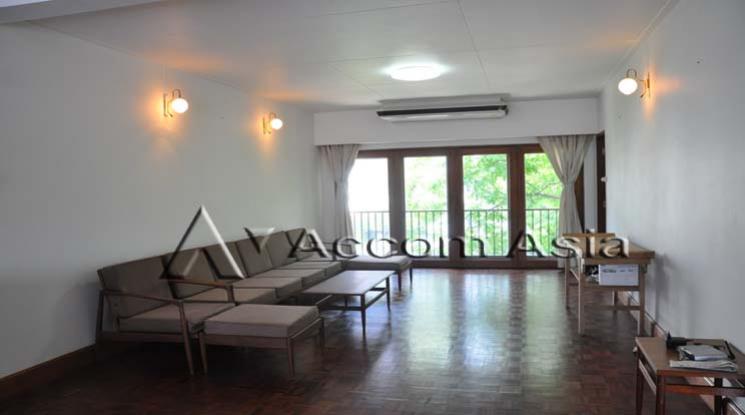  2  2 br Apartment For Rent in Sukhumvit ,Bangkok BTS Ploenchit at Low Rised Building 1420389