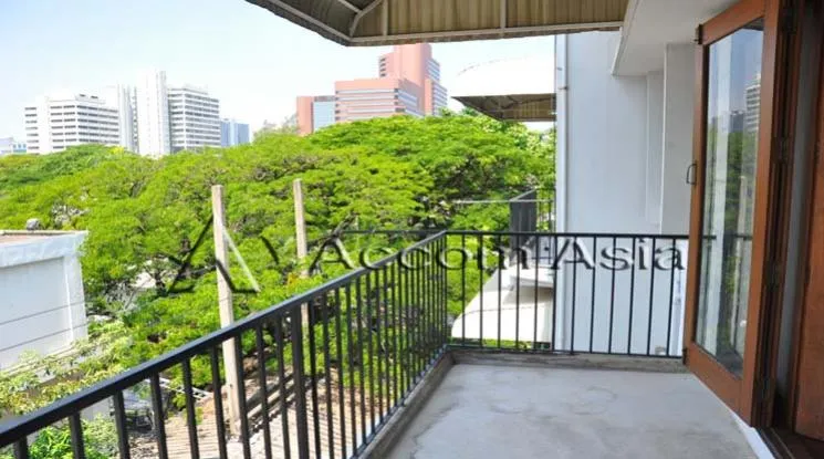 unit 2 Bedrooms  Apartment For Rent in Sukhumvit, Bangkok  near BTS Ploenchit (1420389)